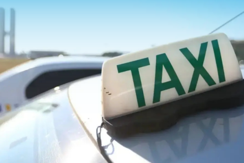 Governo Federal isenta taxistas de taxa de verificação de taxímetros