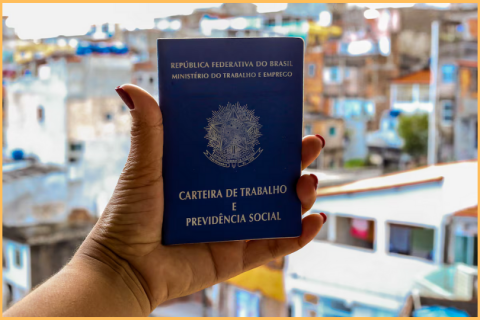Brasil gera 129,7 mil vagas formais em julho, aponta Caged