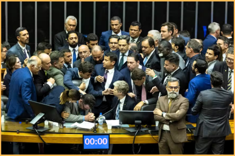 Quem são os deputados acusados de quebra de decoro por motim na Câmara