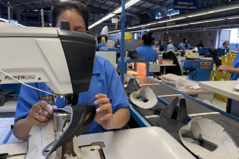 Tarifas de Trump sobre produtos brasileiros, acendem alerta no setor calçadista