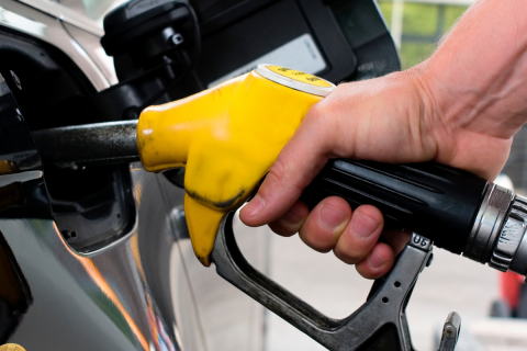 ECONOMIA: Combustíveis ficam mais caros e sem reajuste da Petrobrás; Entenda o motivo: